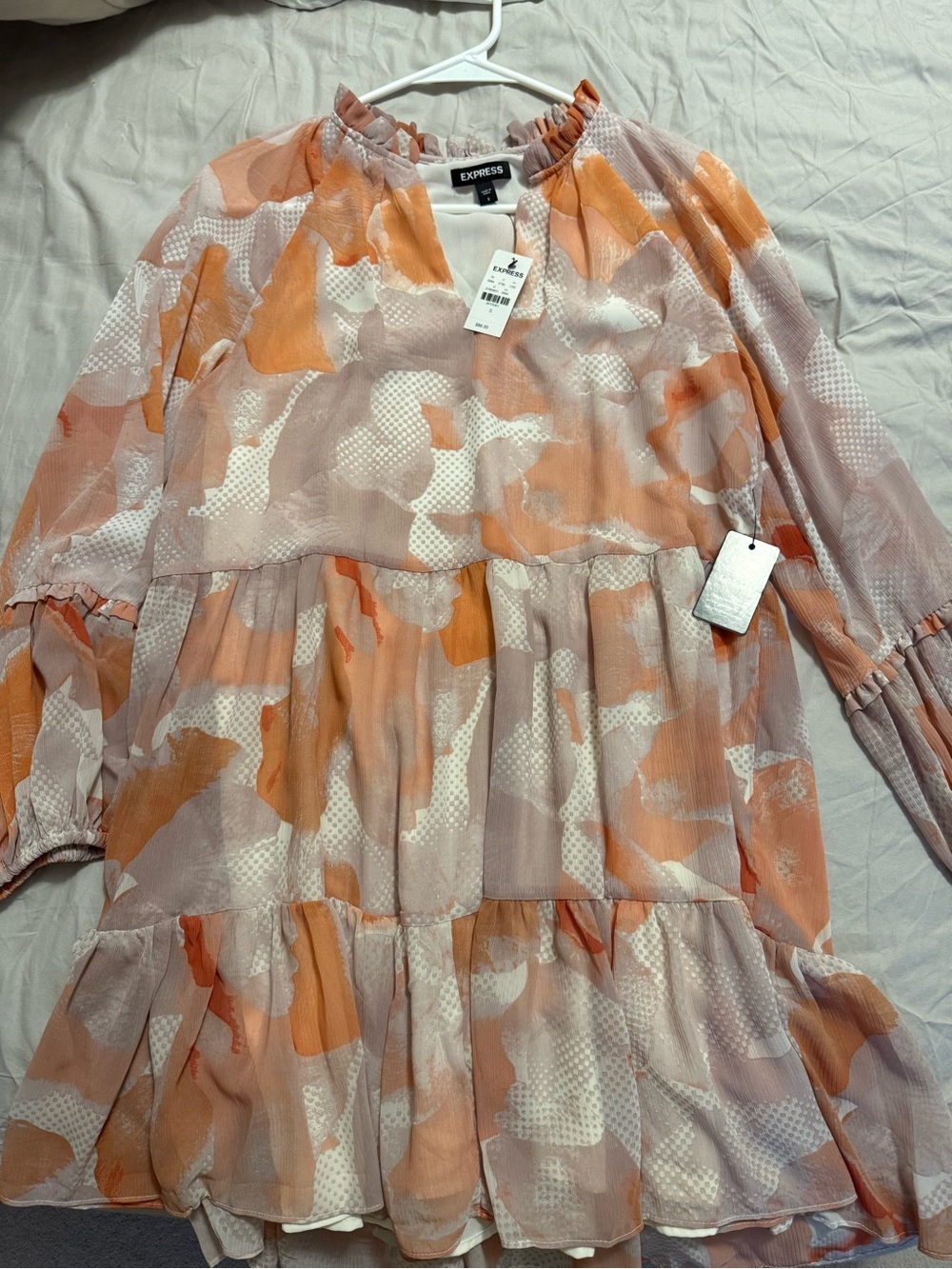 Express Abstract Tiered Chiffon Mini Dress in Peach & White S